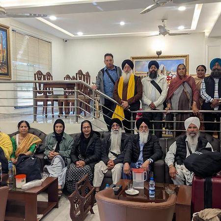 Hayyat Luxury Hotel Suites Lahore Eksteriør bilde