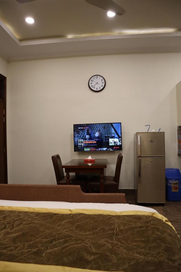 Hayyat Luxury Hotel Suites Lahore Eksteriør bilde