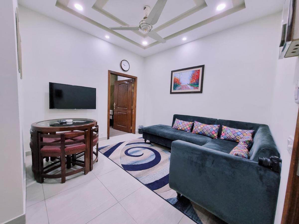 Hayyat Luxury Hotel Suites Lahore Eksteriør bilde