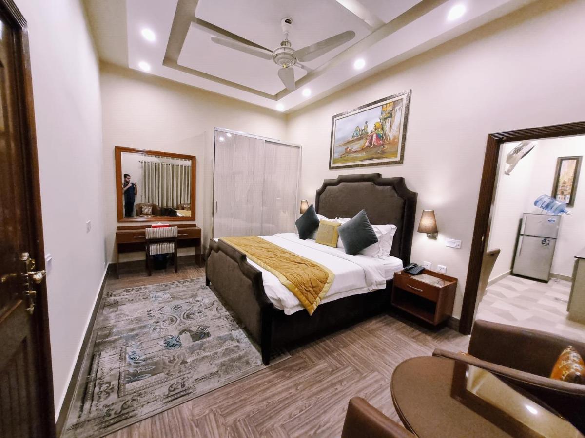 Hayyat Luxury Hotel Suites Lahore Eksteriør bilde