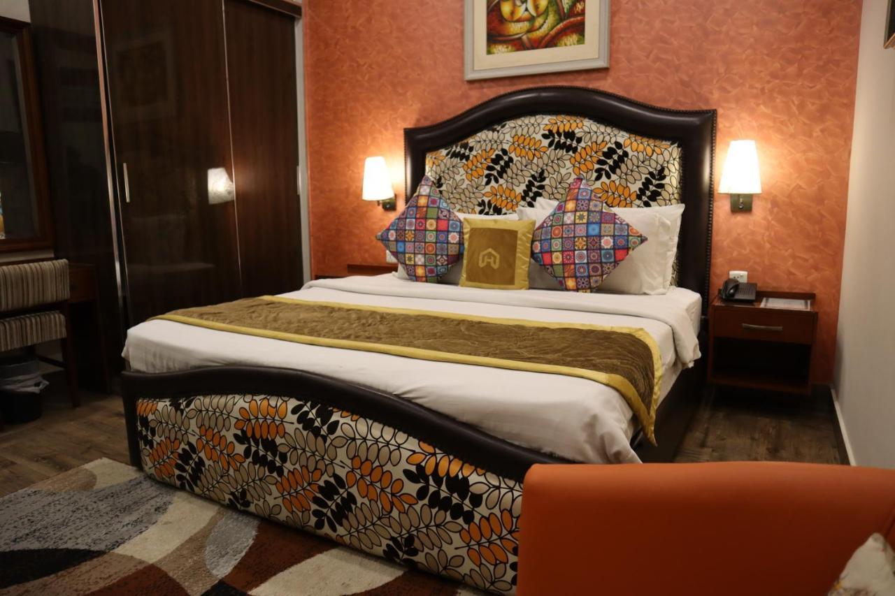 Hayyat Luxury Hotel Suites Lahore Eksteriør bilde