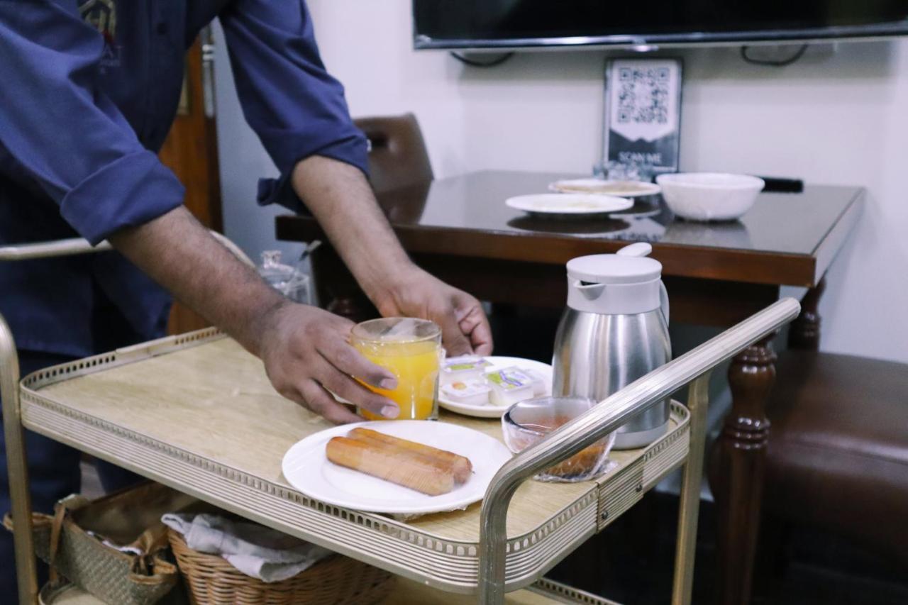 Hayyat Luxury Hotel Suites Lahore Eksteriør bilde
