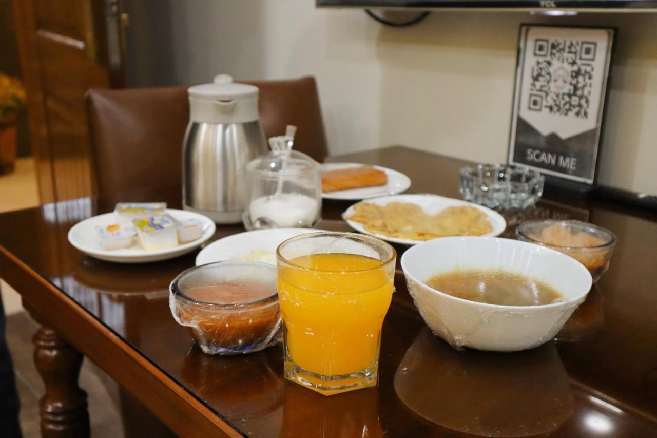 Hayyat Luxury Hotel Suites Lahore Eksteriør bilde